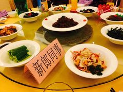 -山明水秀大饭店