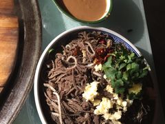 -鱼窝棚柴火铁锅炖(富山屯店)