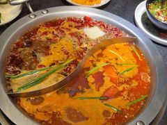 -沸炉重庆老火锅(军事博物馆店)