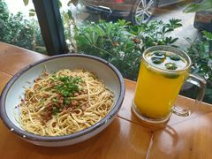 -老板很二(吉大店)