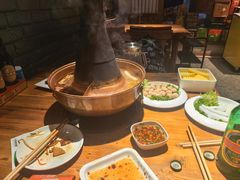 -碳包火老北京涮肉炭火锅(人和街总店)