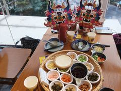 -包整·丝娃娃(一览甲秀楼风景店)