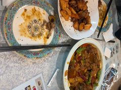 -汗腾格里·风味餐厅(新疆驻京办店)