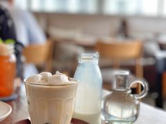 -ROAST coffee & eatery