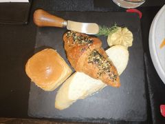 -Mark&Mars Restaurant