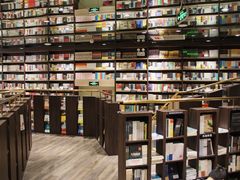 -钟书阁(群光广场店)