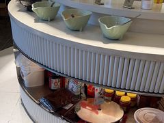 -三人行骨头王火锅(长寿店)