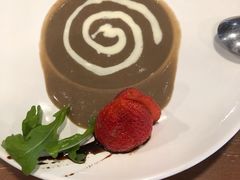 蘑菇奶油汤-布鲁豪斯亲子欢乐家庭餐厅