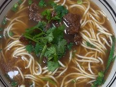 -小马牛肉面·牛骨熬制(南京博物院店)