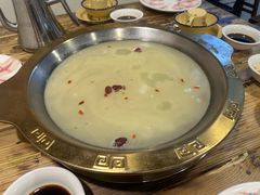 -颜氏双江清水鱼一养身火锅(磁器口店)