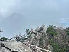 -罗田薄刀峰风景区