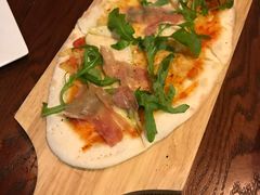 帕尔玛火腿薄底披萨-斯比特花园西餐厅(东方商厦店)