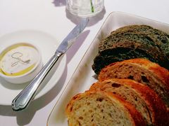 餐前面包黄油-壳里西餐厅Coquille Seafood Bistro(蒙自路店)