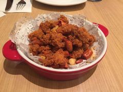 -必胜客(证大大拇指店)