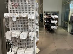 -H&M(鹏欣水游城店)