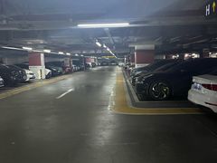-万象城-停车场
