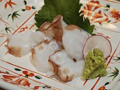 八爪鱼刺身-御厨和食料理·寿司·刺身(麦地店)