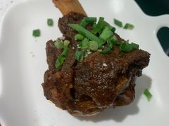 -三人行骨头王火锅(长寿店)