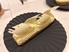 -潮一不贰·法式甜品·生日蛋糕·西式简餐(外滩店)