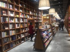 -百新书局(尚悦湾店)