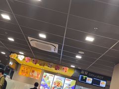 -麦当劳(轻轨曹杨路店)