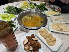 -撒拉人家.酸菜牦牛肉火锅