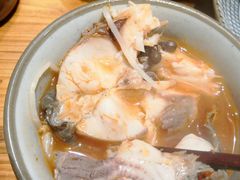 -野山舂·贵州现舂酸汤火锅(鸿通城店)