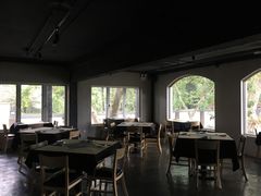 靠窗位-穹六人间 people 6(岳阳路店)