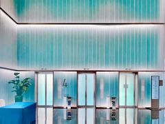 -深圳国际会展中心希尔顿酒店(前海华发冰雪世界店)
