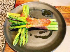 炭烤芦笋-Carbon莫卡哆·意大利复古集市餐厅(杭州大厦店)