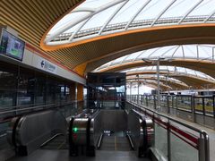 -康新公路(地铁站)