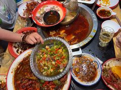-谭公鱼头·鲜鱼火锅·小龙虾·江湖菜(秀沿路店)