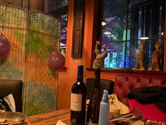 -SISTERS BAR RESTAURANT川意酒馆(嘉善老市H楼店)