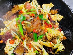 有机花菜炒老腊肉-灶东家民间菜(回兴店)