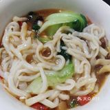 自制面条，味道很不错[微笑]