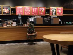 -星巴克(洛阳中州路王府井店)