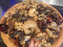 -那家老院子东北菜·饺子·小鸡炖蘑菇(艳华街店)