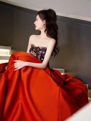 -衣贝姿婚纱礼服馆