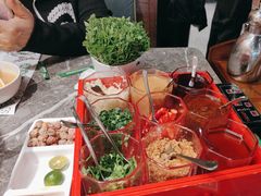 -禄婶鸡煲·打边炉
