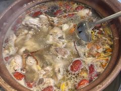 -东记炭炉·海鲜鸡煲(龙华店)