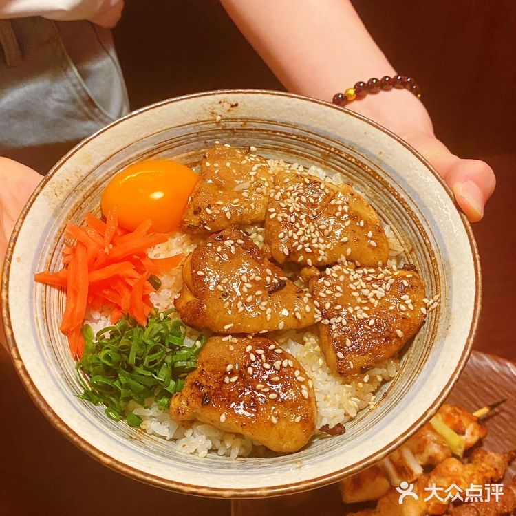 一家拥有独特氛围感的日料餐厅！