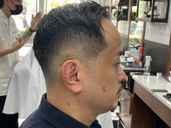 -MARTIN'S BARBER SHOP男士理发馆