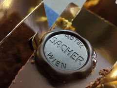 -Cafe Sacher(WIEN)