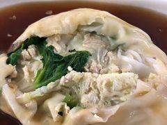 -后街女孩肠粉店