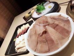 -余欢领鲜火锅(新街口店)