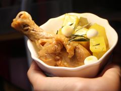 -同济大学本部学苑饮食广场