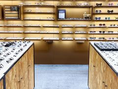 -罗伯特眼镜·蔡司官方授权(罗湖国贸店)