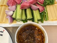 -老码头黑皮肘子锅包肉熏酱水饺(文政街店)