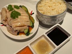招牌海南鸡饭-芽笼芽笼新加坡餐厅(环球港店)