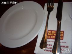 简单餐具-Pancakes on the rocks(Darling Harbour)